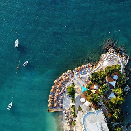 Manta Hotel Ксамил Екстериор снимка