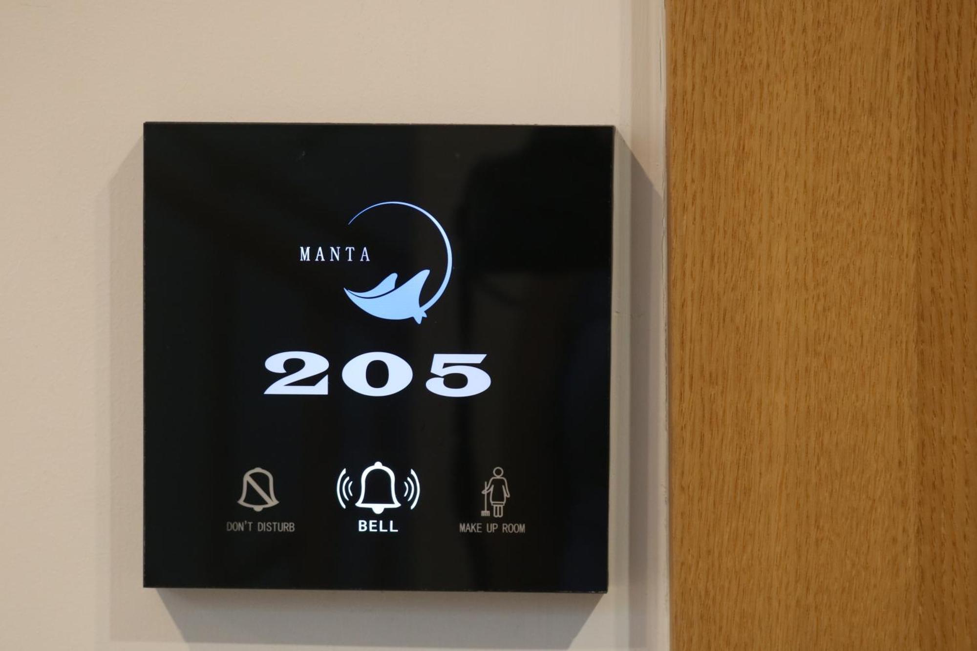 Manta Hotel Ксамил Екстериор снимка