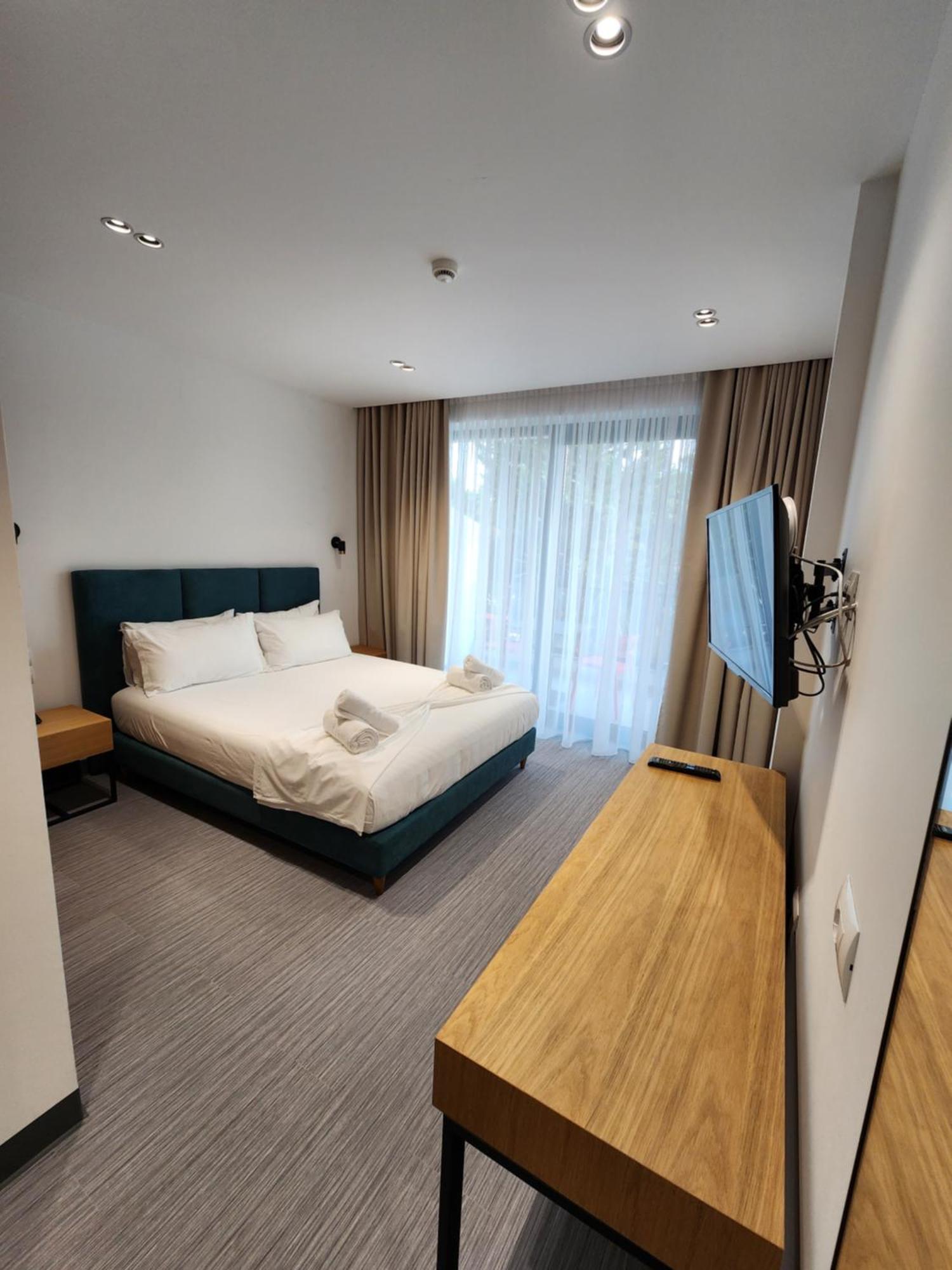 Manta Hotel Ксамил Екстериор снимка