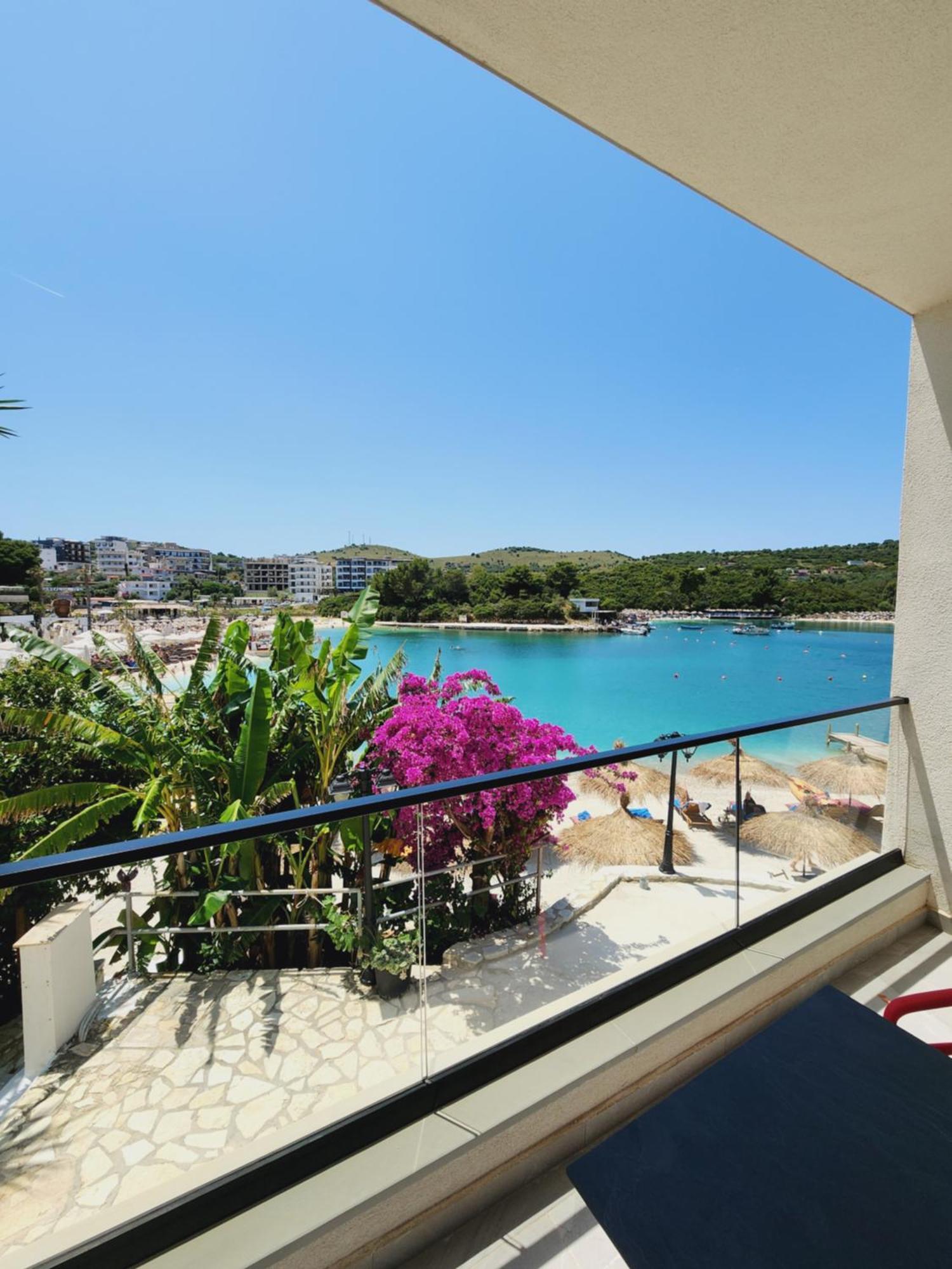 Manta Hotel Ксамил Екстериор снимка
