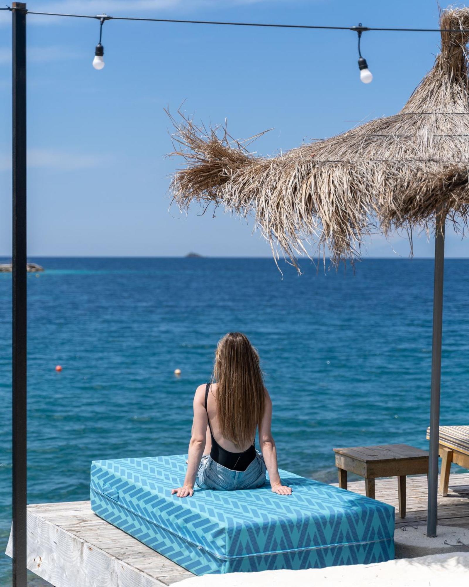 Manta Hotel Ксамил Екстериор снимка