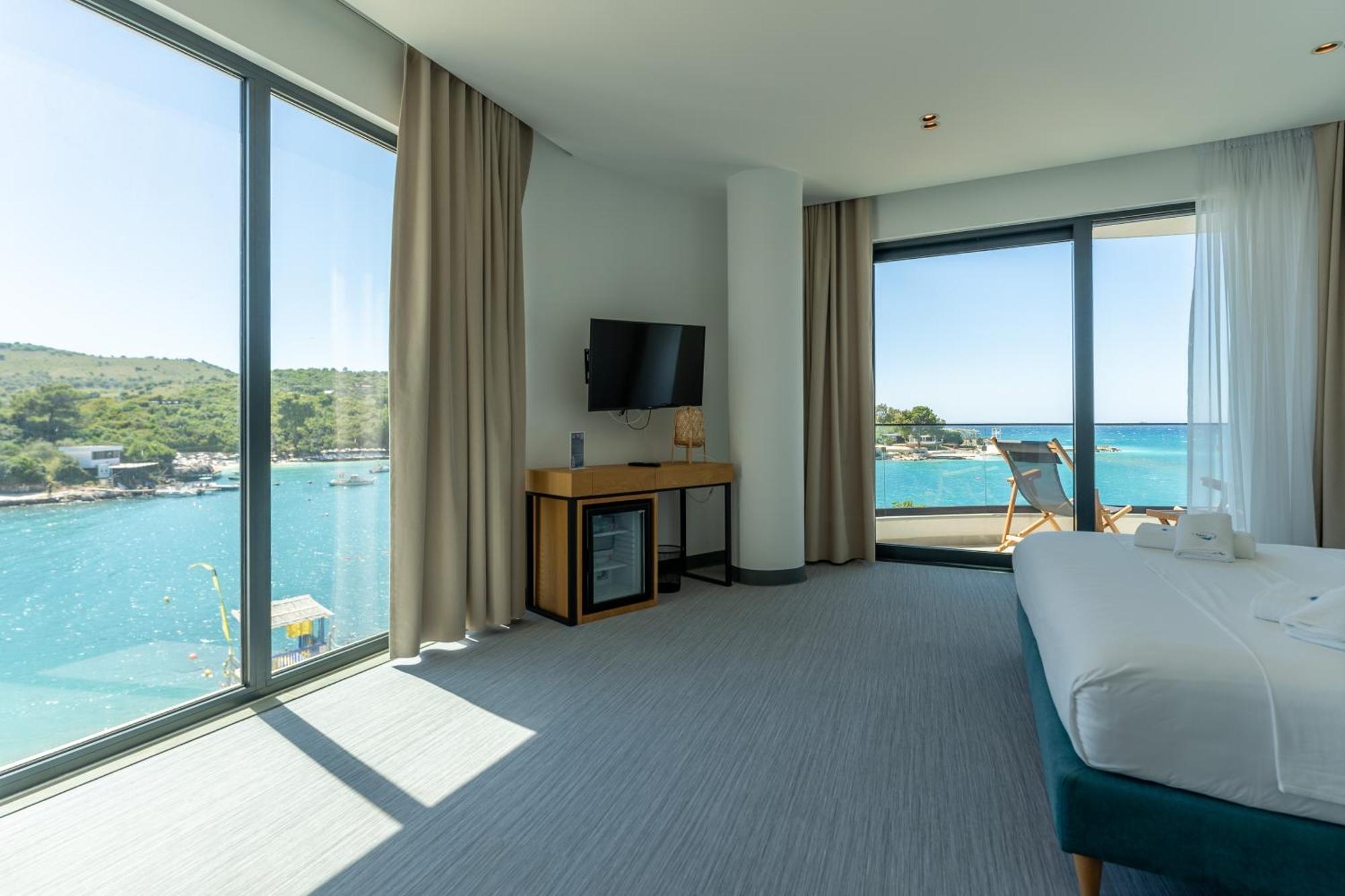 Manta Hotel Ксамил Екстериор снимка